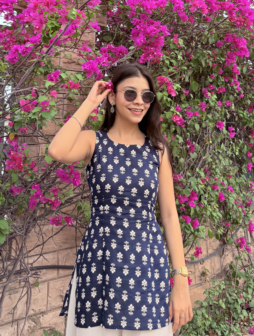 Navy Backless Short Kurti – product photograph 1 | SORSHA™