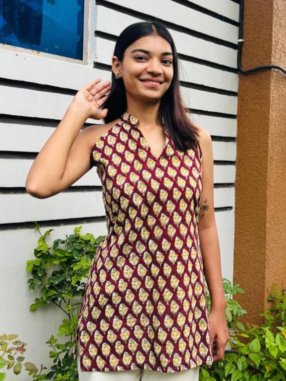 Maroon Mandarin Collar Cotton Short Kurti – product photograph 1 | SORSHA™