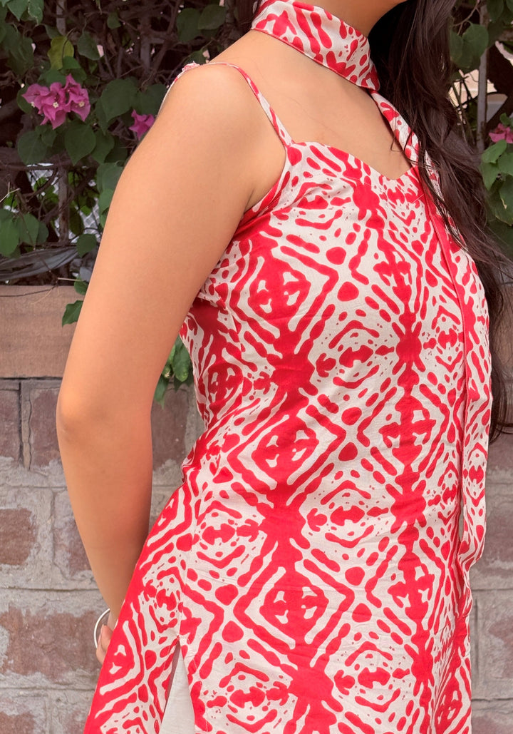 Pink Geometric Print Short Kurti With Scarf – product photograph 2 | SORSHA™