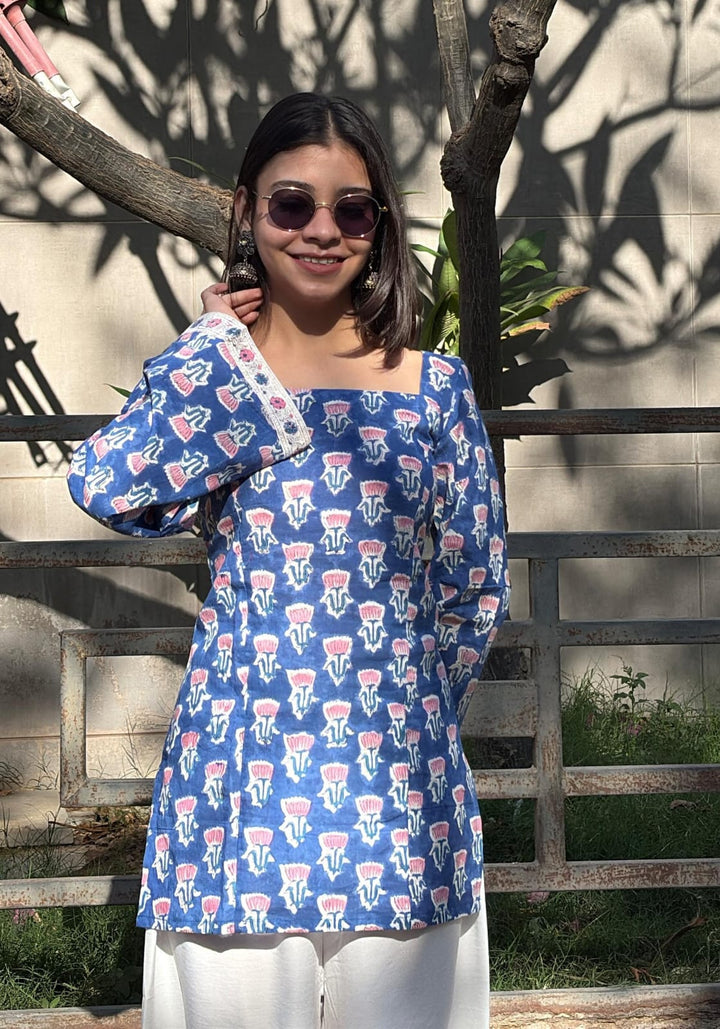 Floral Printed Square Neck Pure Cotton Short Kurti – product photograph 1 | SORSHA™